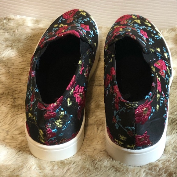 ❤️2/$35❤️ - Picture 3 of 6